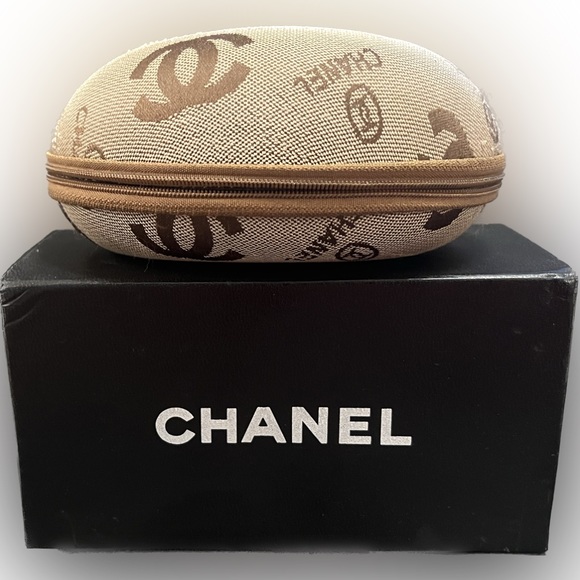 🕶️GUC Chanel Sunglass Case🕶️ - Picture 2 of 5